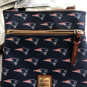 Patriots Dooney & Bourke crossbody
